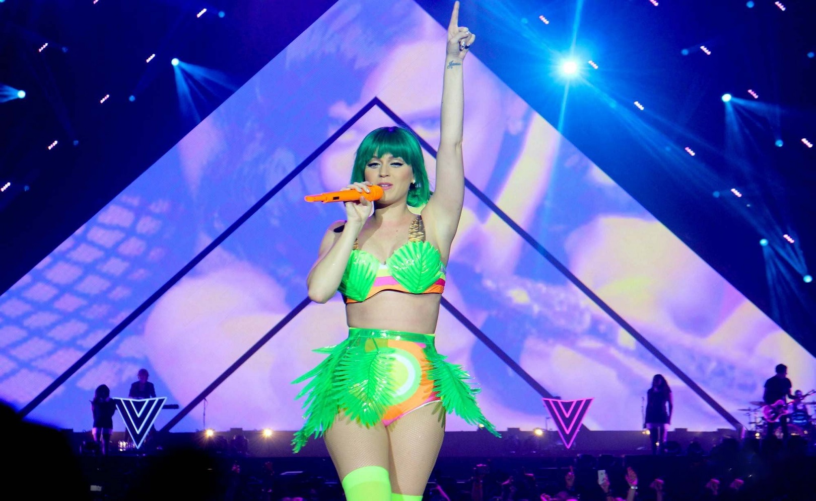 Katy Perry - World Tour Live