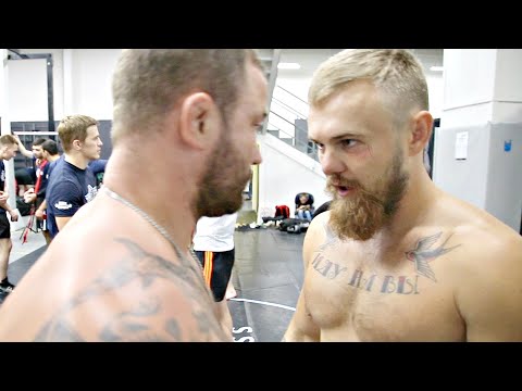 Моряк готовит бойцов на голые кулаки! Мясорубка Punch Club