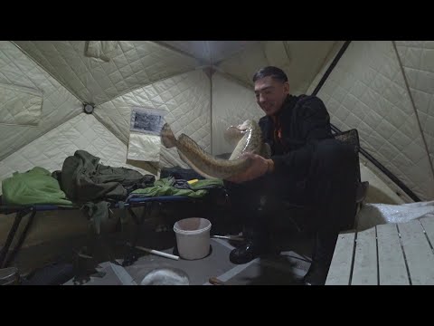ОДИН НА ЛЬДУ!!! Ночёвка в тундре. ОГРОМНАЯ ЩУКА И НАЛИМЫ!!! часть 2