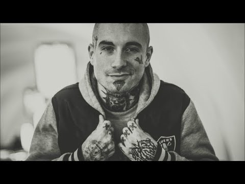 ПОЧЕМУ ТЫ ВЕГАН?| Ника Гильотина | о семье, спорте, питании, татуировках и Straight edge