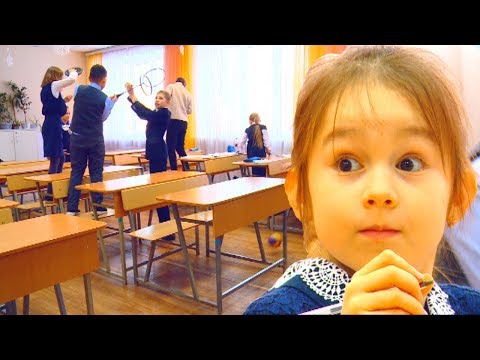 Юрий Иванович был в шоке, зайдя в класс...