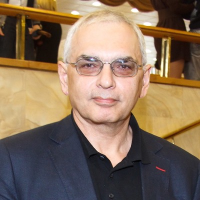 Карен Шахназаров
