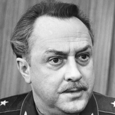 Владислав Стржельчик