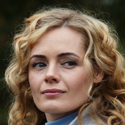 Анна Миклош