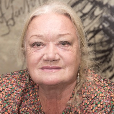 Людмила Полякова