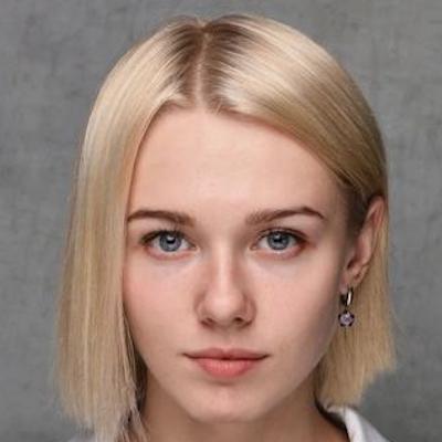 Александра Хромова