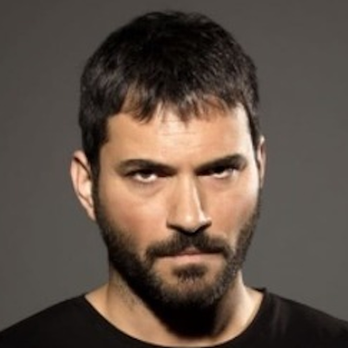 Сердар Озер