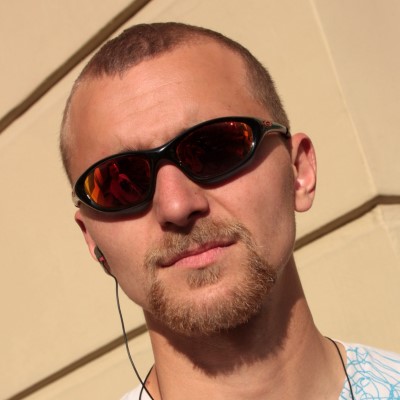 Владимир Политик