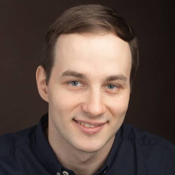 Александр Лавров