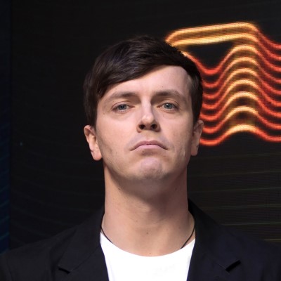 Арсений Попов