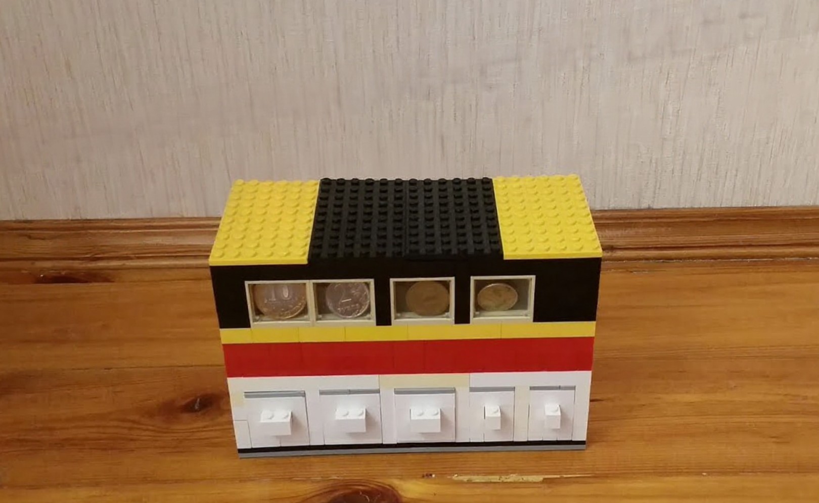Кулер для воды из Lego! _ Lego water machine cooler