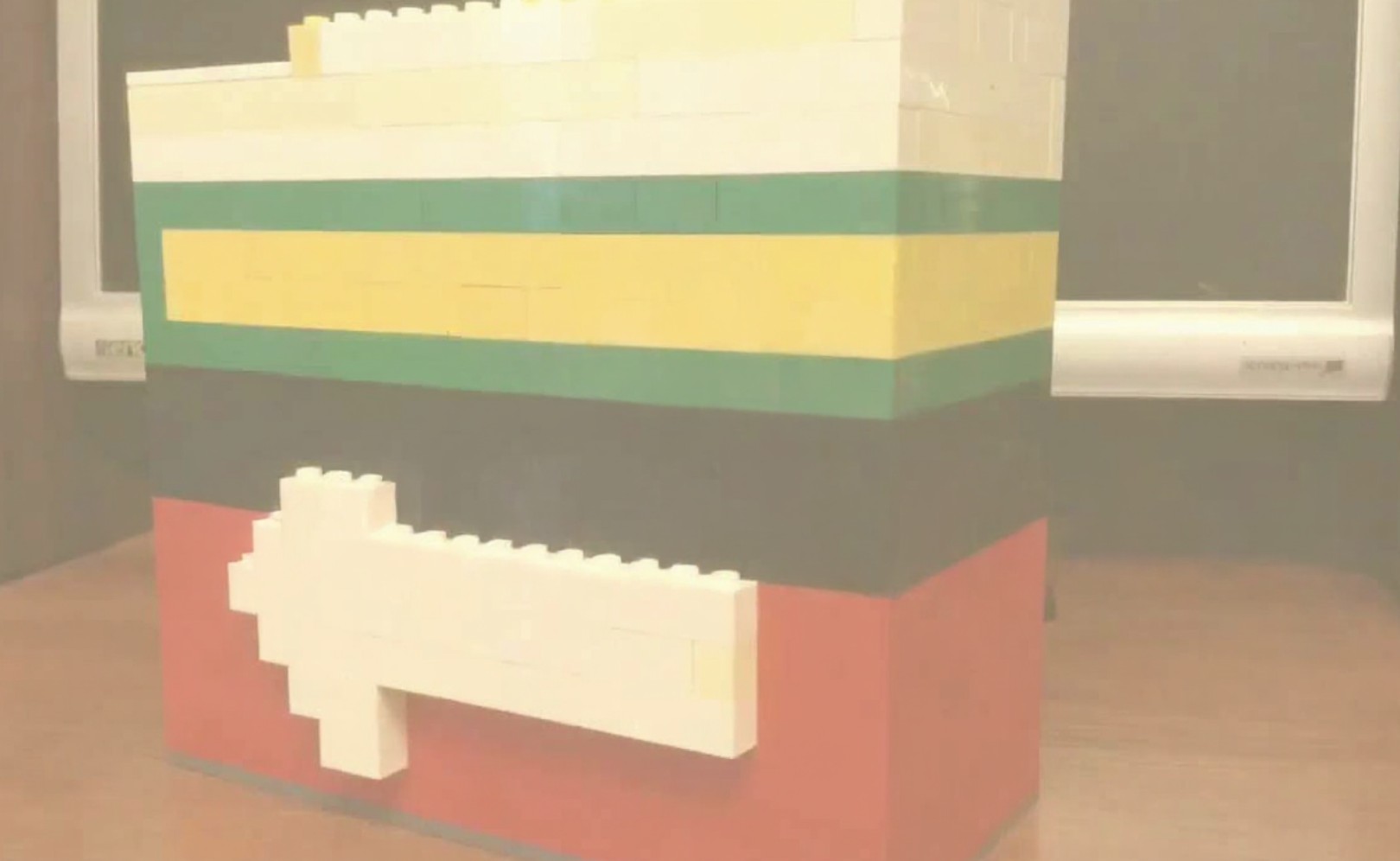 Арбалет из Lego Lego crossbow