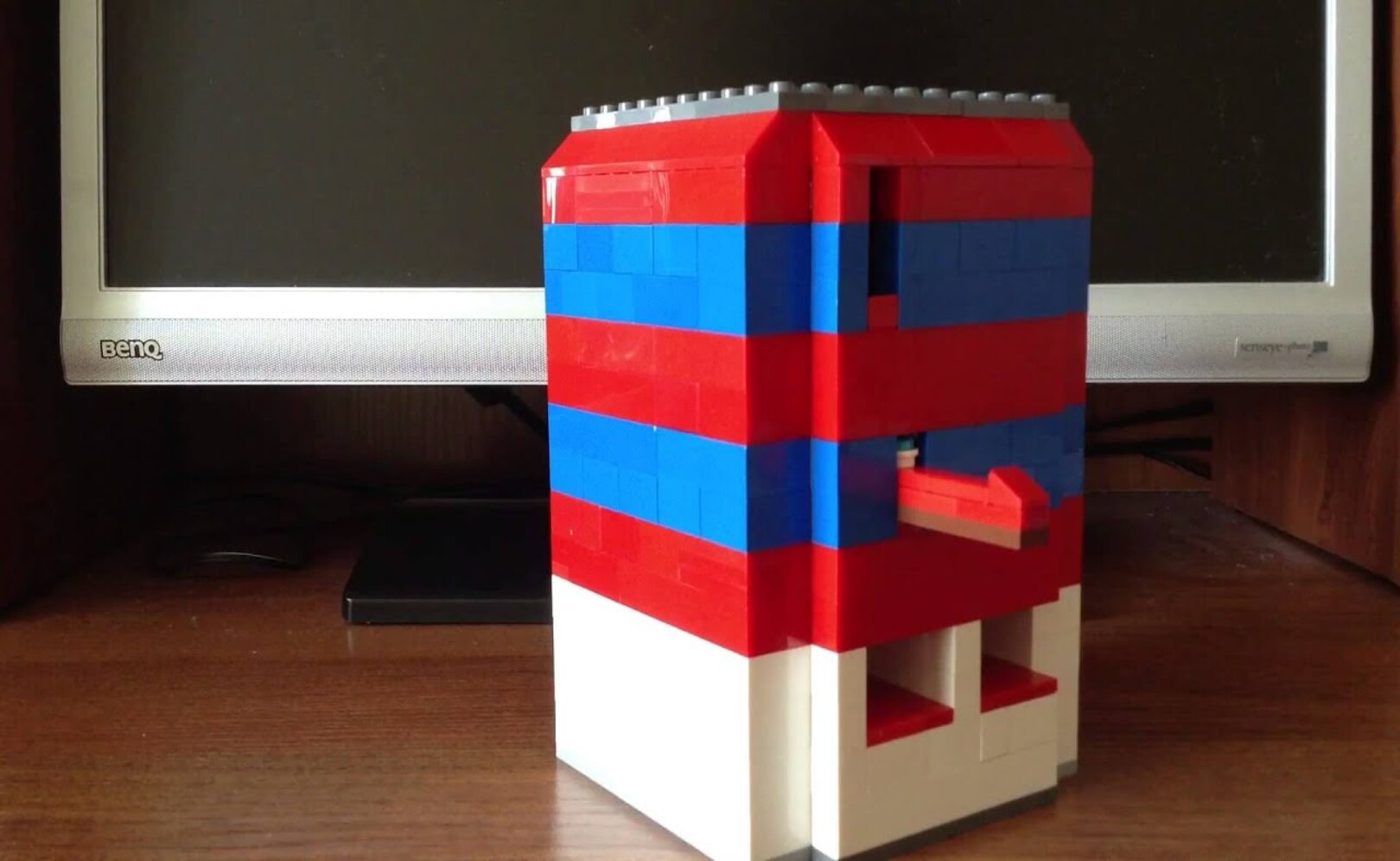 Конфетница из Lego V11