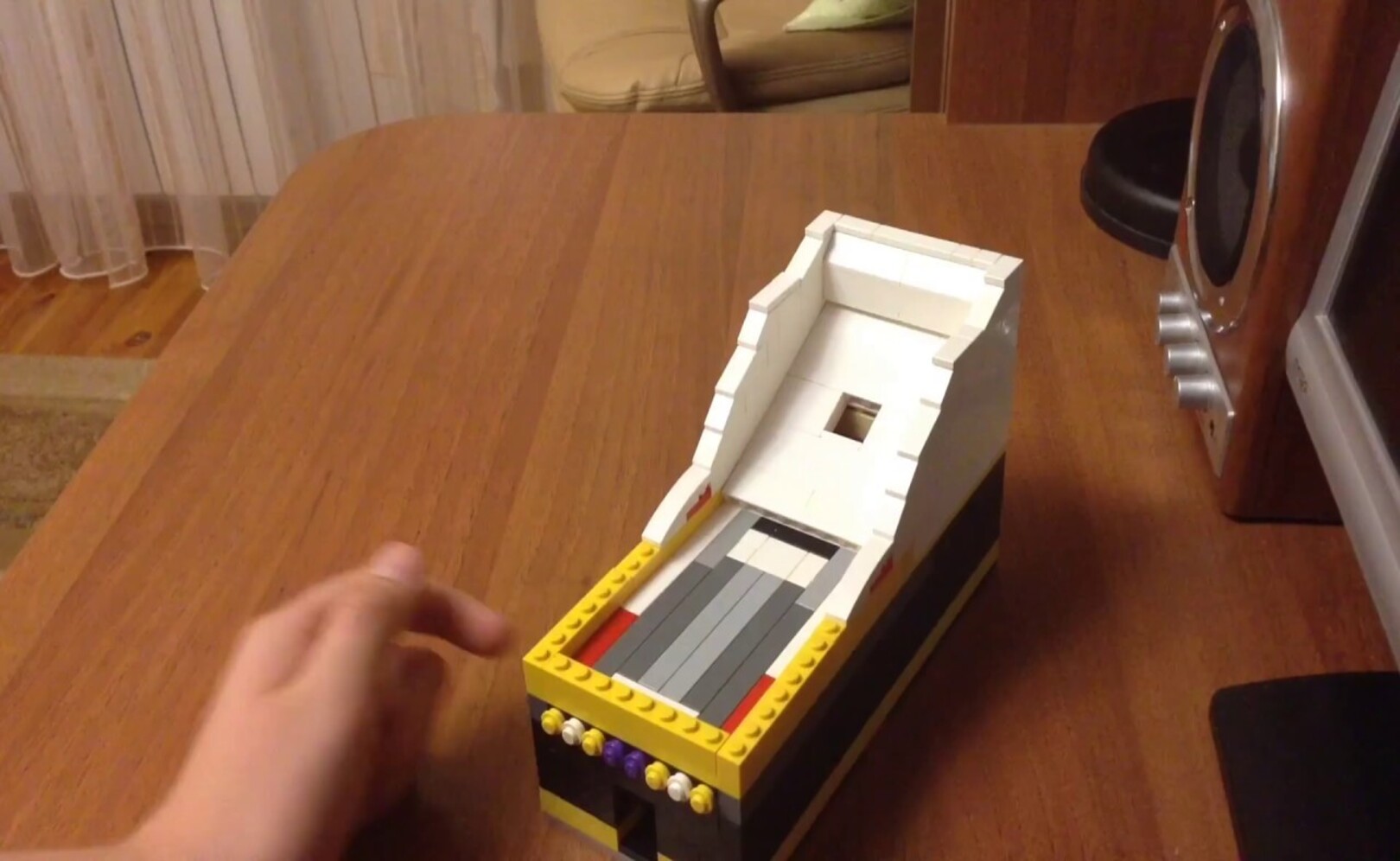 Пинбол из Lego V4