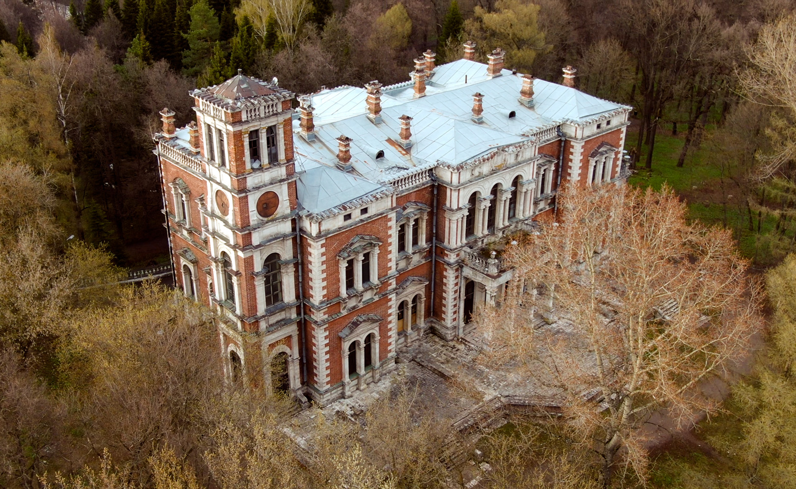 Усадьба "Быково". Московская область. Герои - волонтеры проекта