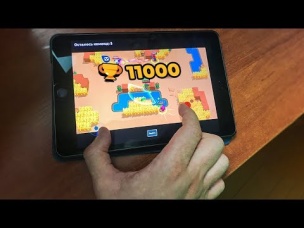 КАААК??? ИГРАЯ ОДНОЙ РУКОЙ 11 000 КУБКОВ! НЕ КЛИКБЕЙТ!!!