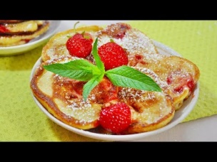 Нереально вкусные ДРОЖЖЕВЫЕ ОЛАДЬИ с клубникой - как ленивые пирожки!