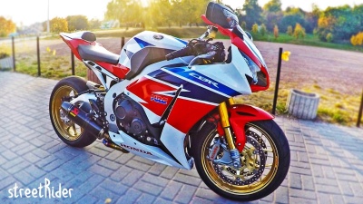 Тест-драйв мотоцикла Honda CBR1000RR Fireblade SP version