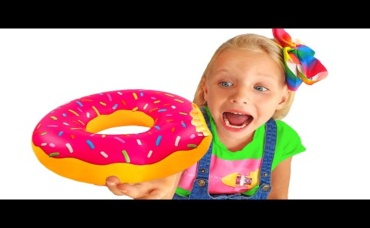 Alice and Dad Play Yummy Donuts with Nursery Rhymes & Kids Songs Family Playroom
