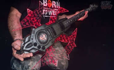 СДЕЛАЛ ГИТАРУ ИЗ DOOM ETERNAL СВОИМИ РУКАМИ
