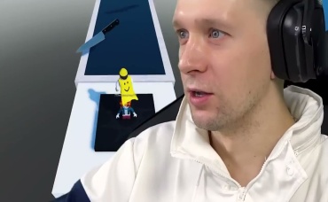 ИЩУ УЭНСДЭЙ в РОБЛОКС! Wednesday Roblox!