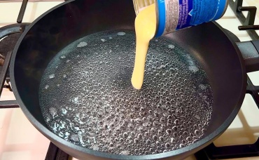 Налейте сгущенку в кипящую воду!! Весь мир будет гоняться за этим рецептом! Это прото бомба