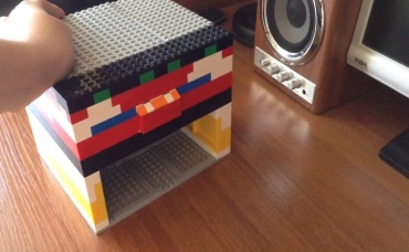 Проектор из Lego (пишите в комментах, что мне построить)