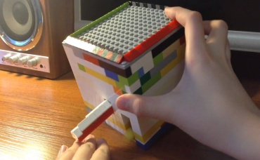 Диспенсер из Lego V11 Lego dispenser V11