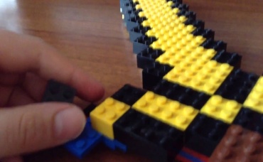 Как сделать диспенсер из Lego V1