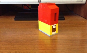 Диспенсер из Lego V3