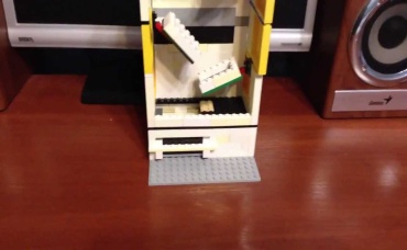 Необычная копилка из Lego