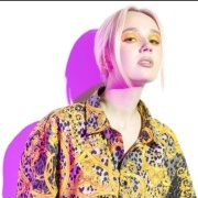 Покинула чат